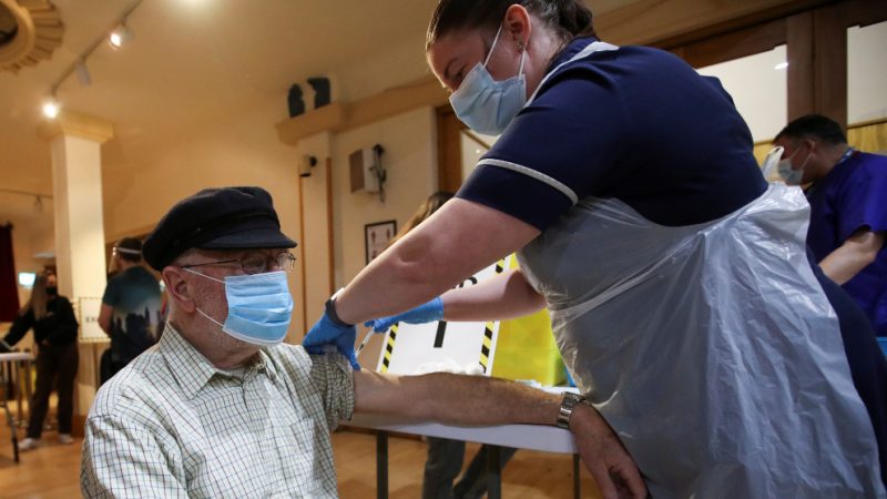 vacuna mayores Merca2.es