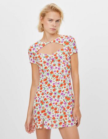 vestido flores abertura bershka