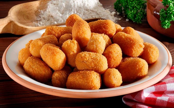 Cómo hacer una bechamel 'light' para atiborrarse a croquetas 36 Merca2.es Croquetas Merca2.es