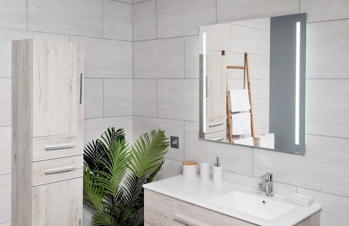 Ofertas en Leroy Merlin: productos de decoración a precio de ganga 25 Merca2.es El espejo rectangular Málaga plata de Leroy Merlín