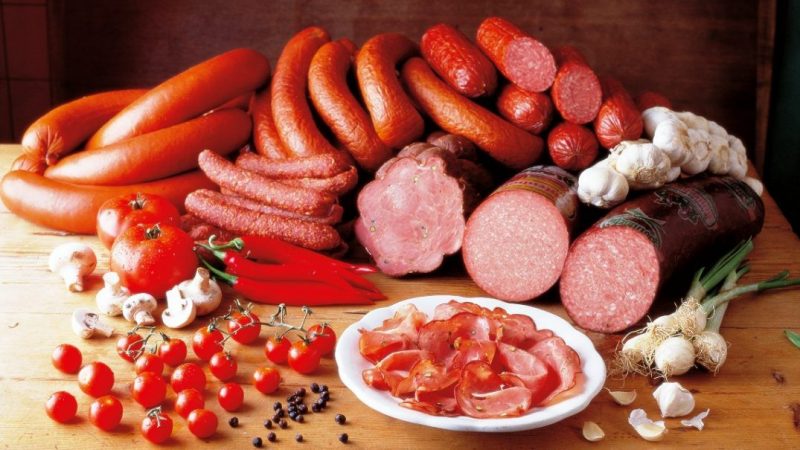 Alimentos prohibidos en tu dieta si quieres decir adiós al acné 34 Merca2.es embutidos