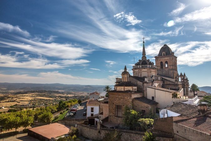Pueblos bonitos de Extremadura para ir de ruta un fin de semana 12 Merca2.es Jerez de los Caballeros Merca2.es