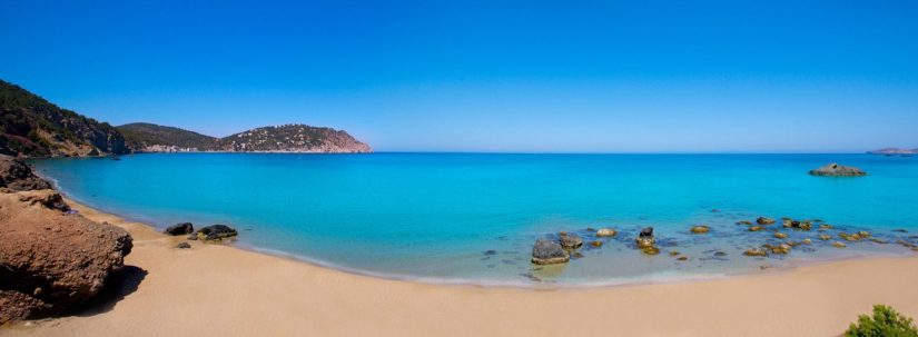 Playa de Aigües Blanques, Ibiza Semana Santa
