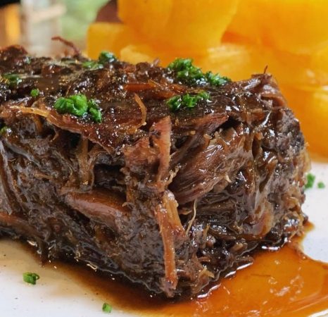 Rabo de toro: los trucos de Arguiñano para bordar el plato más tradicional 24 Merca2.es Arguiñano