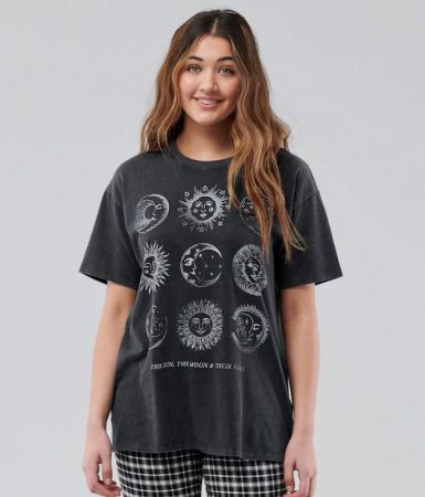 Screenshot 2021 03 22 Chicas Camiseta con grafico y logo extragrande Chicas Partes superiores HollisterCo com Merca2.es