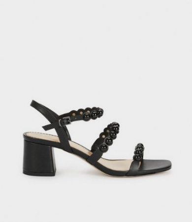 Las sandalias de Parfois que están arrasando entre la instagramers españolas 52 Merca2.es Estilo urbano con mulls negros