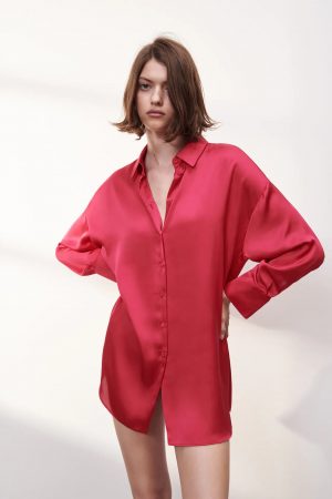 camisa satinada oversize zara