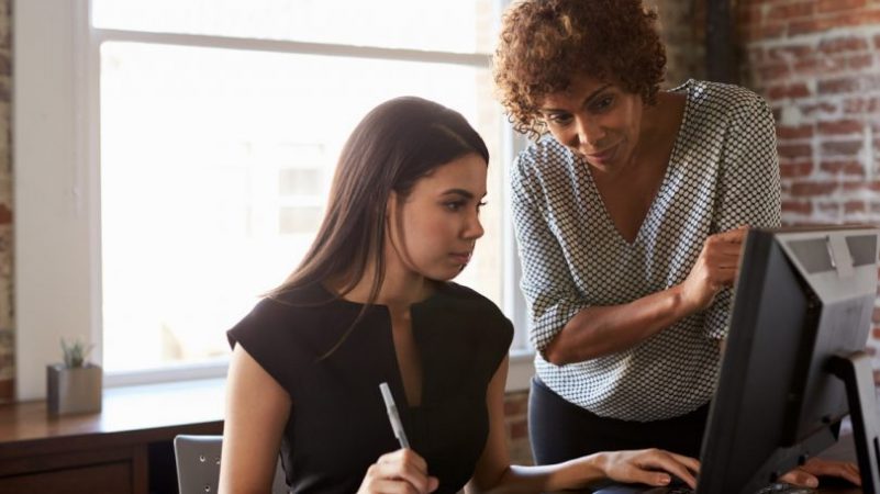 beneficios tener un becario en tu empresa