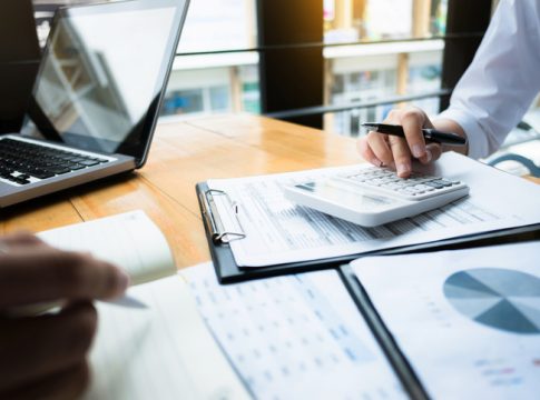 cuando deducir los intereses de demora reforma fiscal