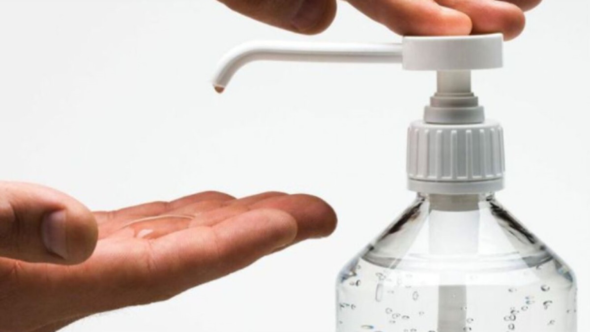 El gel desinfectante de Mercadona que inactiva la covid y otros efectivos a precios de chollo