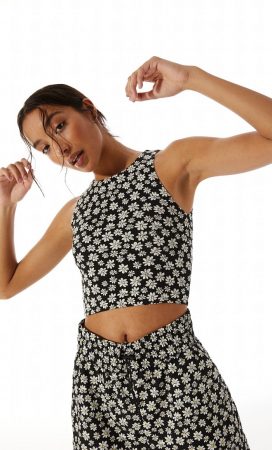 top deportivo margaritas stradivarius