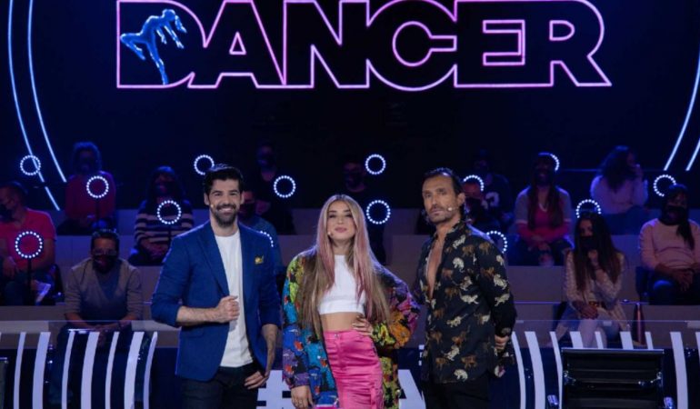 THE DANCER CAPITANES ENFRENTADOS