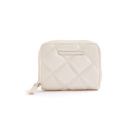 Monederos de Primark que son una pasada por menos de 5 euros 22 Merca2.es El monedero mediano color crema acolchado con cremallera perimetral