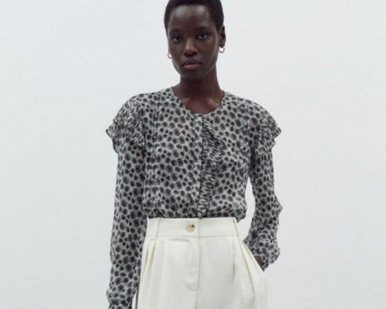 Screenshot 2021 04 05 Sfera com Blusa volante plisado Mujer Mid Season Merca2.es