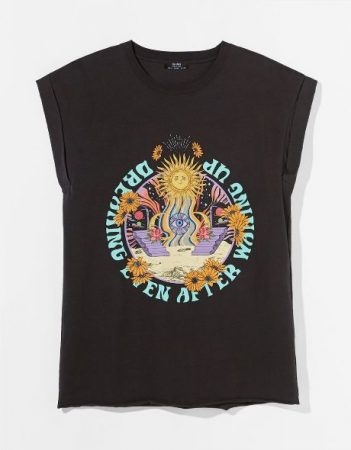 Camisetas de Bershka flipantes que no verás nunca a un precio tan bajo 65 Merca2.es Screenshot 2021 04 08 Camiseta oversize print Camisetas y tops Mujer Merca2.es