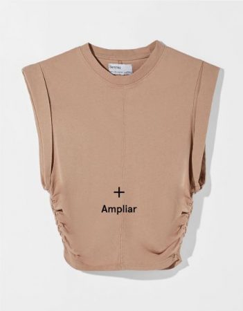 Camisetas de Bershka flipantes que no verás nunca a un precio tan bajo 63 Merca2.es Bershka