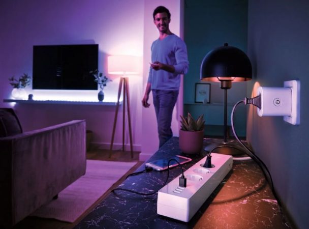 REGLETA SMART HOME CON CONEXIÓN USB EN LIDL