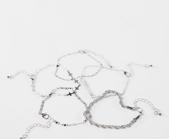 screenshot www.bershka.com 2021.04.24 20 24 11 Merca2.es