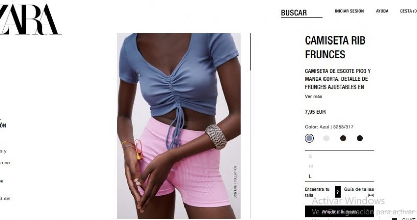 Camiseta de escote pico y manga corta- Zara