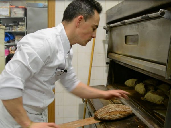 El truco infalible para aprovechar el pan del día anterior 4 Merca2.es Verificar la textura