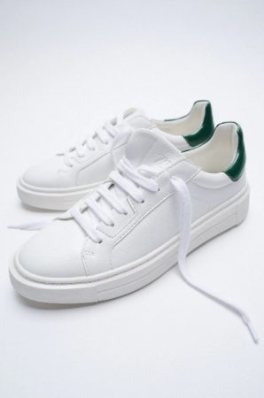 Rebajas en Zara: 8 prendas por menos de 20 euros para renovar tu armario 10 Merca2.es Zara