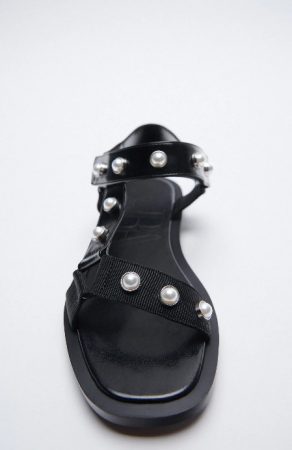 Rebajas en Zara: 8 prendas por menos de 20 euros para renovar tu armario 11 Merca2.es Zara