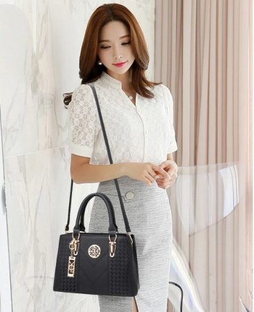 Bolsos chulísimos de menos de 15 euros en AliExpress para lucir perfecta este verano 11 Merca2.es bolso cuero aliexpress