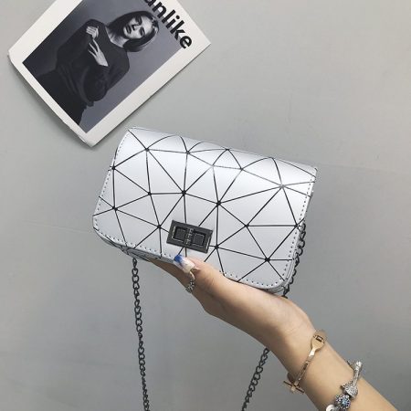 Bolsos chulísimos de menos de 15 euros en AliExpress para lucir perfecta este verano 9 Merca2.es bolso dolove aliexpress