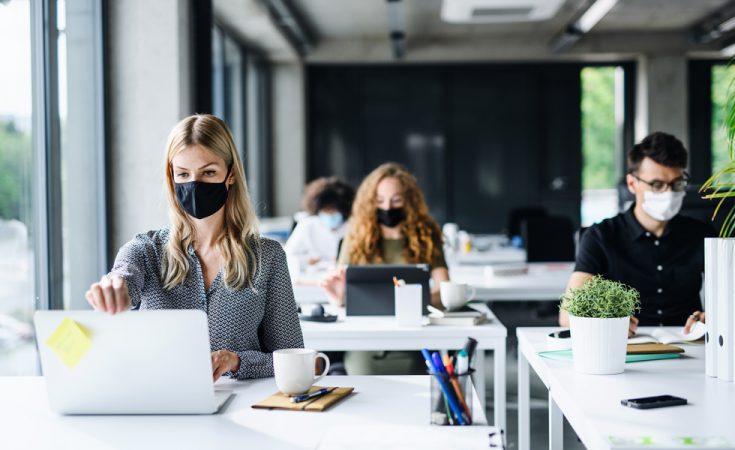 La oficina caliente, una forma de obtener beneficios en plena era del teletrabajo 40 Merca2.es definicion oficina caliente