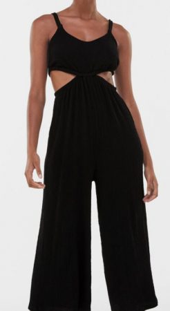 Bershka: su mono corto rebajado a 12,99 euros y otras gangas de verano 41 Merca2.es Bershka