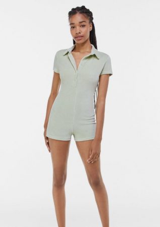 Bershka: su mono corto rebajado a 12,99 euros y otras gangas de verano 44 Merca2.es screenshot www.bershka.com 2021.06.09 18 24 32 Merca2.es