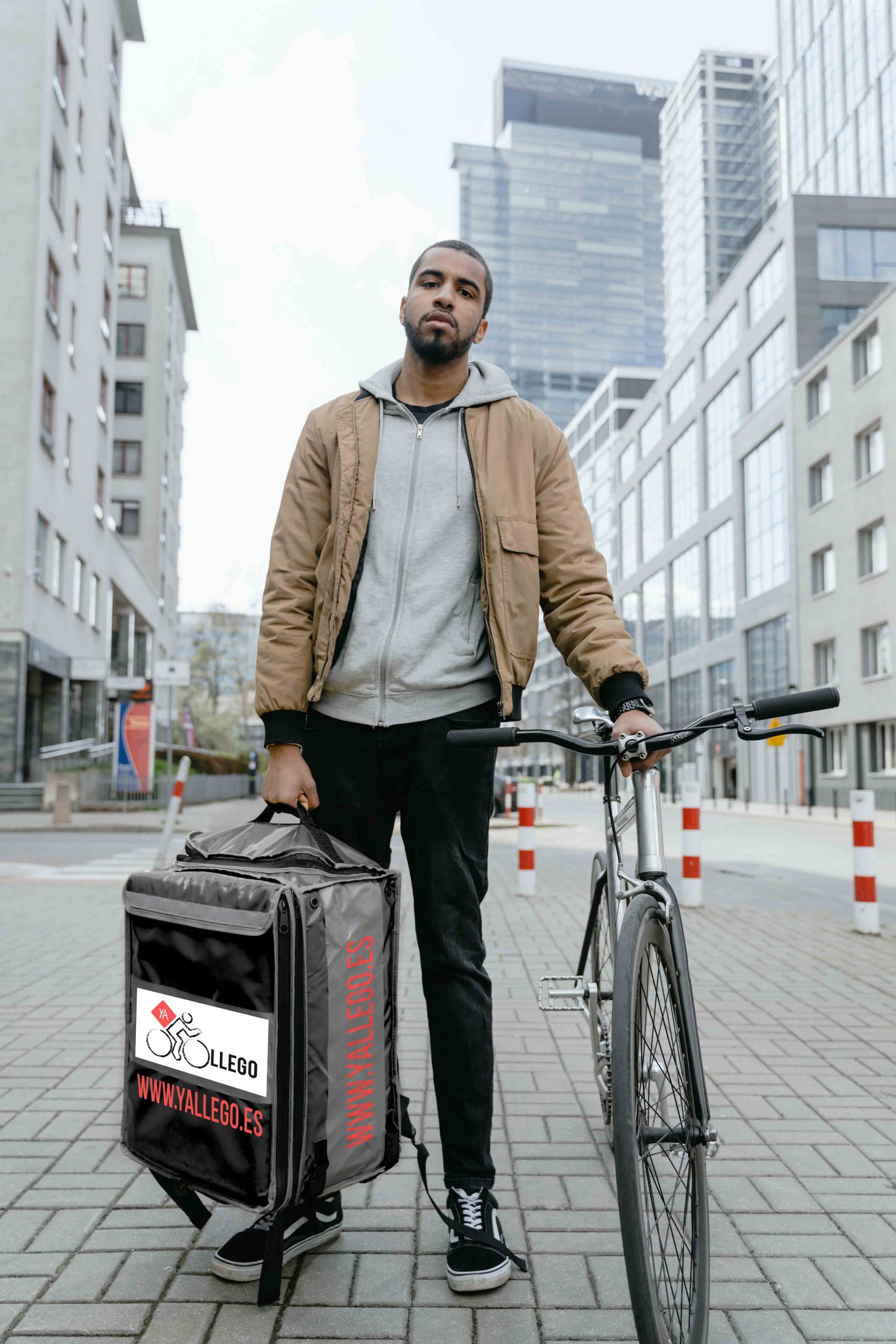 Yallego, la primera franquicia de food delivery a favor de la Ley Rider que entra en vigor el 12 de agosto