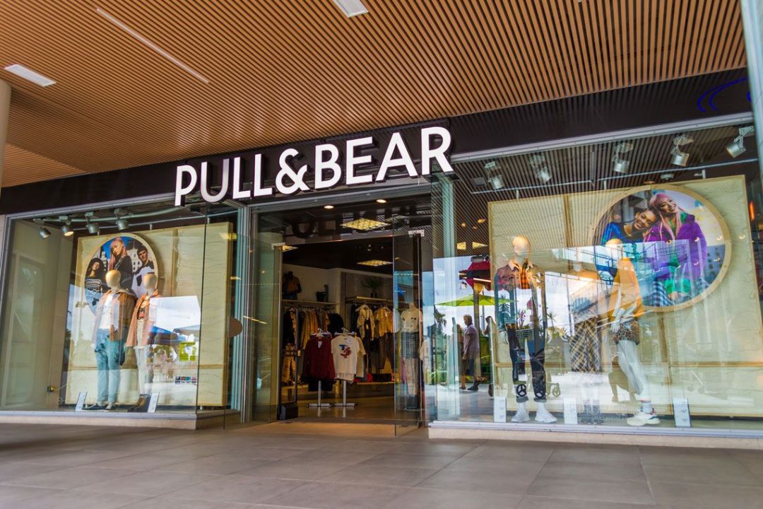 La primavera llega a Pull&Bear con este vestido irresistible por 15 euros
