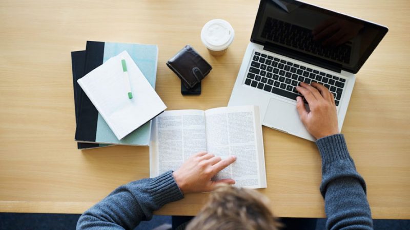 Cómo seguir formándote para avanzar profesionalmente si no tienes tiempo 25 Merca2.es avanzar profesionalmente podcast