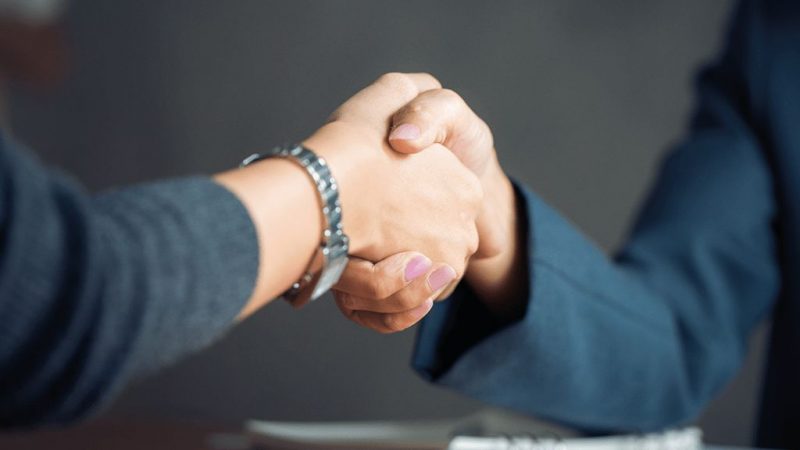 estrategia postventa fideliza clientes