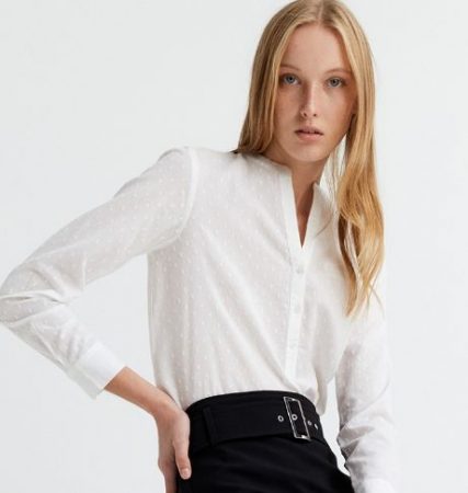 Sfera: camisas blancas de diseño espectacular para ser la más bonita de la fiesta 9 Merca2.es Sfera