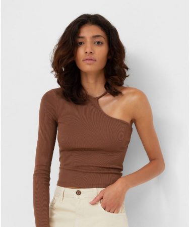 screenshot www.stradivarius.com 2021.08.04 21 04 52 Merca2.es