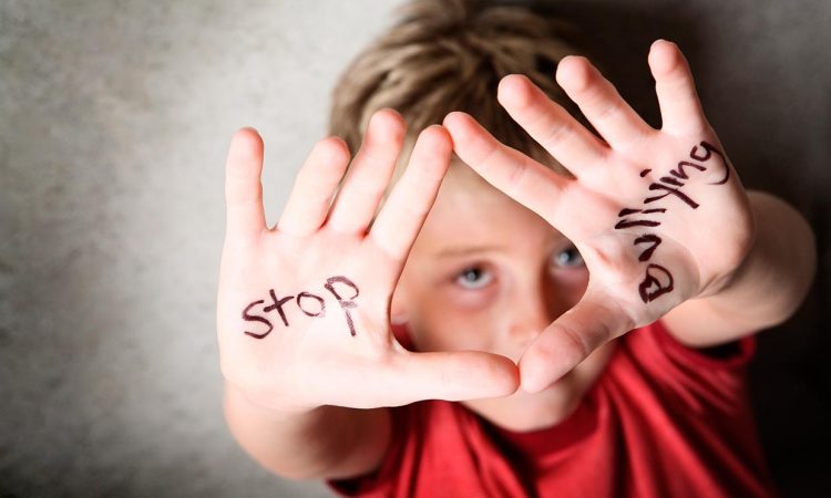 Toni García, uno de los mejores profesores del mundo: “Los protocolos contra el bullying existen, pero no se aplican” 1 Merca2.es El primer error: mirar para otro lado cuando el bullying está ahí