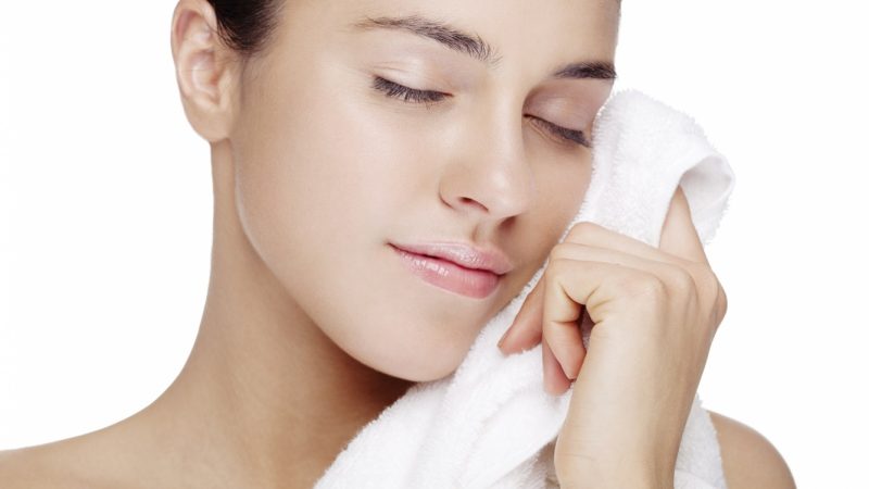 Mantener a la mano toallas húmedas y frías menopausia