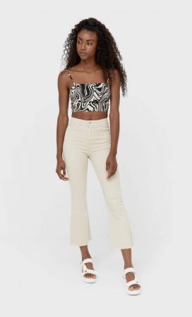 Pantalón crop flare sarga