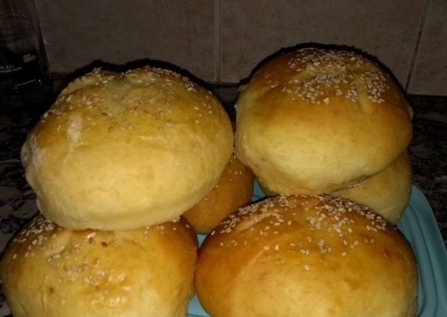 Así puedes hacer en pocos minutos un Whooper en casa igual que el de Burger King