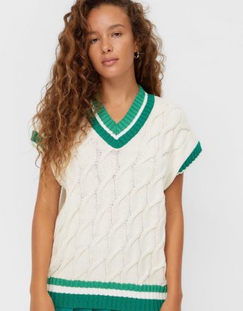 Stradivarius: el jersey de cuello cisne por 12,99 para ir preciosa en otoño 8 Merca2.es screenshot www.stradivarius.com 2021.09.27 14 16 32 Merca2.es