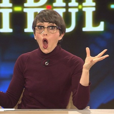 El Intermedio: ¿Qué se sabe de Thais Villas, la colaboradora de moda? 17 Merca2.es thais villas tv3 1 630x630 Merca2.es