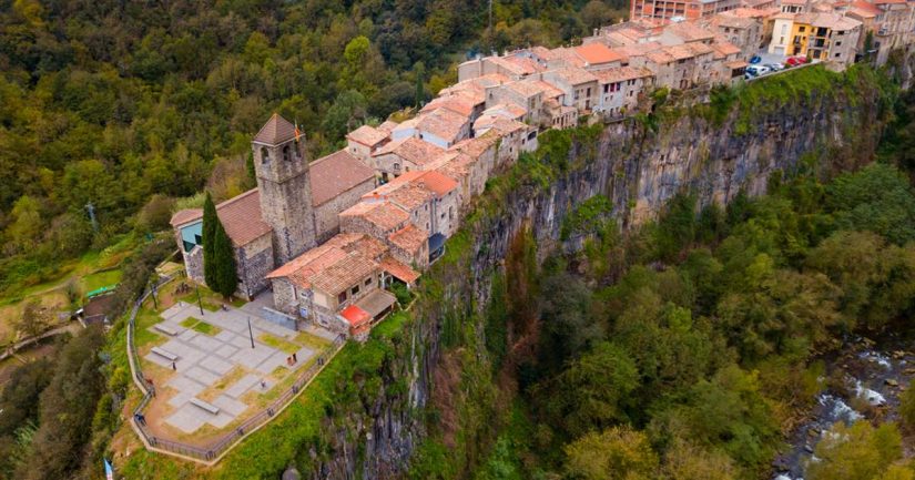Castellfollit de la Roca (Girona)