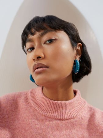 Pendientes de aro con abalorios 