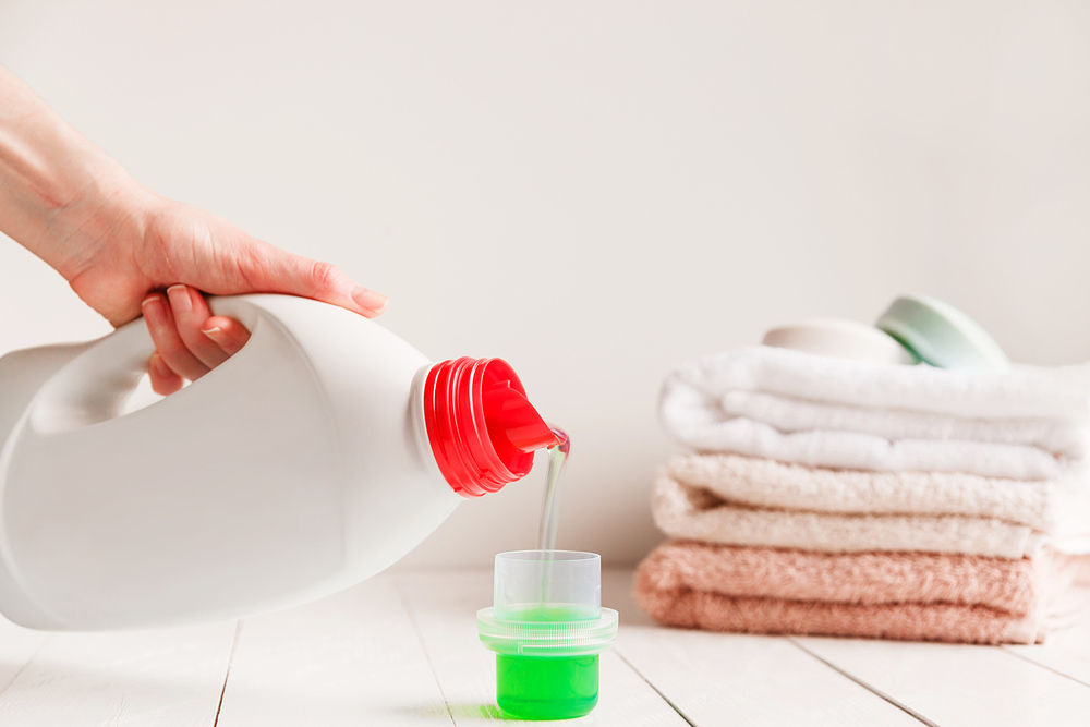 La OCU nos recomienda los tres mejores detergentes para la ropa blanca