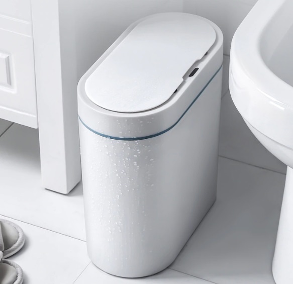 papelera reducida para el baño