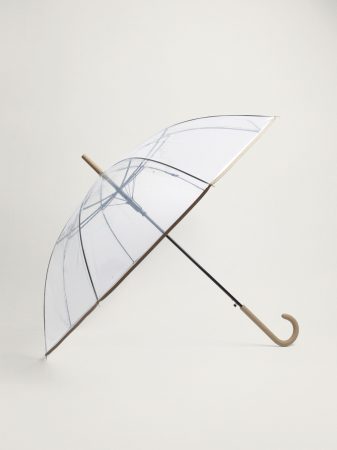 Los productos que necesitas y que no sabías que vendían en Parfois 51 Merca2.es paraguas parfois Merca2.es