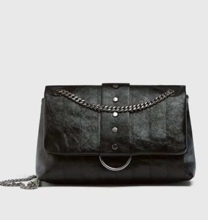 screenshot www.pullandbear.com 2021.10.21 01 32 01 Merca2.es