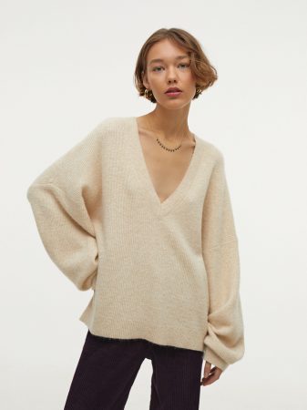 JERSEY DE PUNTO CON CUELLO DE PICO